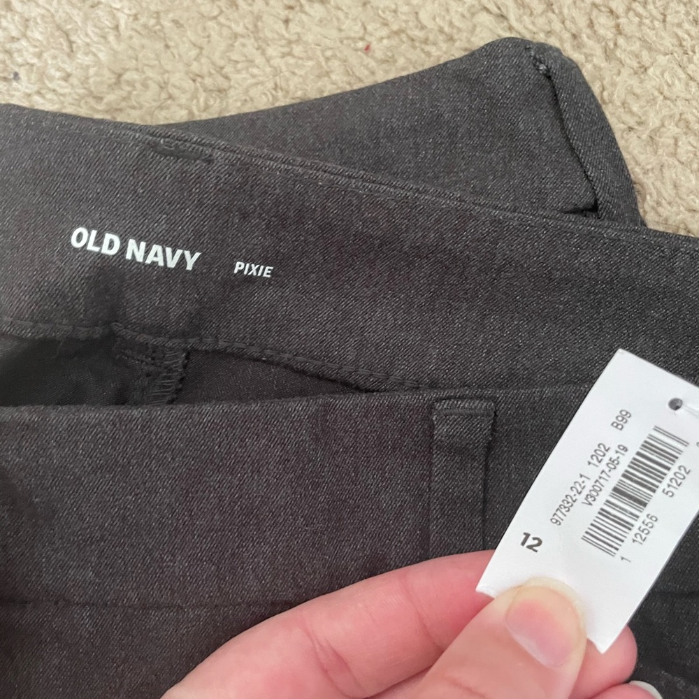 New with Tags - Old Navy Pixie Pants - size 12